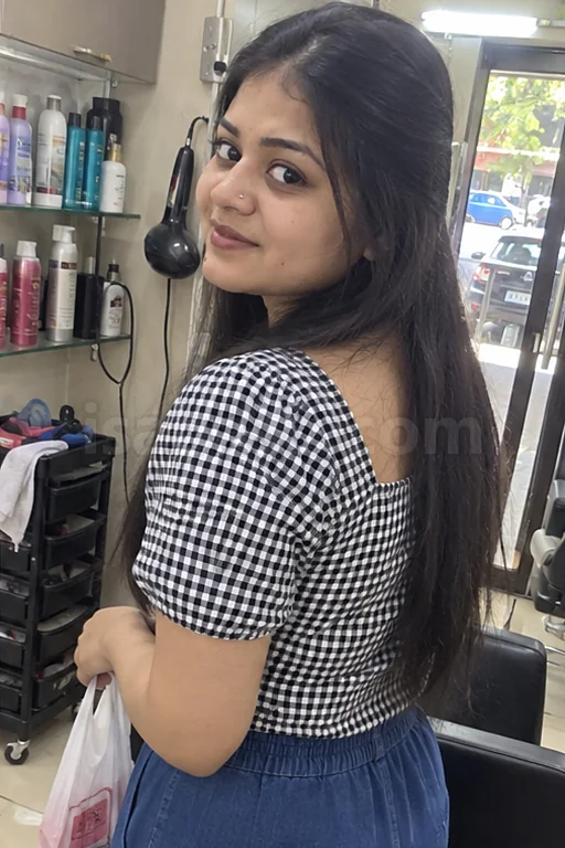 Adira, Escort in Indiranagar Photo 2 of 4